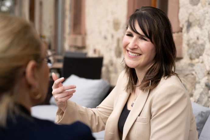 Melanie Missbach im Beratungsgespräch zur Digitalisierung von Prozessen im Mittelstand